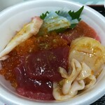 青森魚菜センター - のっけ丼