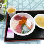 青森魚菜センター - のっけ丼1500円