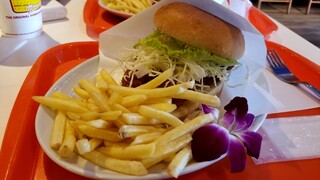 L&L Hawaiian BBQ - 