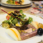 ドゥ・ラパン - 蝦夷鹿肉とフォアグラのテリーヌ