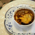 ドゥ・ラパン - オニオングラタンスープ