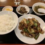 珍八香 - 回鍋肉定食