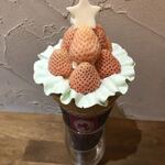 クレープリー チロル - ストロベリーツリー白苺淡雪Ｖｅｒ￥２０００