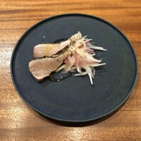AKAI - 鰆は皮目を炙って。
