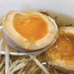 The Noodles & Saloon Kiriya - 絶妙な硬さと味の味玉