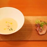 オステリア.ミチ - 黄蕪のスープ フォアグラと鴨のロティ