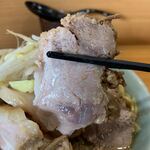 ラーメン二郎 - 【2019.11.19】豚腕肉にはナンコツが、、、