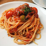 cafe 旭荘 - トマトソースパスタ850円税込