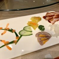 涵梅舫 銀座店 - 四種冷菜盛り合わせ