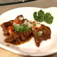 涵梅舫 銀座店 - 牛肉の黒胡椒炒め