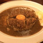 上等カレー - 料理写真:とんかつカレー＋生玉子トッピング 740円