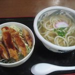 さぬき手打ちうどん 金太郎 - ランチのＡセット　かけうどん　＋　ソースカツ丼　５８０円