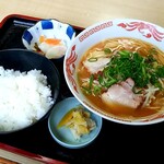 せせらぎ食堂 - 