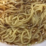 泰山 - 麺アップ