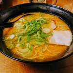 屋台おかもと - ピリ辛ラーメン