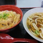 都そば - カツ丼をうどんとのセットにて