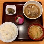 大衆居酒屋 松島 - 肉どうふ定食 ¥650