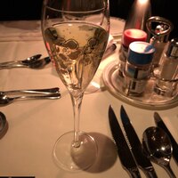 ロウリーズ・ザ・プライムリブ 恵比寿ガーデンプレイス店 - 