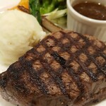 からだ想いの肉ダイニング鉄重 - 