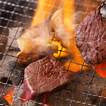 がぶ呑み酒場 ゑえやん - 料理写真:焼いているところ