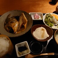 魚感うえさき - 煮付け定食（シマアジ）