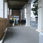 ラーメン二郎 - 並んでるなぁ