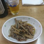 伊勢屋酒店 - 牛肉とゴボウの炊いたん。