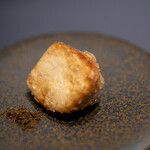 プレゼンテ スギ - 2019.12 里芋のGV（生ハムとポルチーニのスープでガストロバックしてからフリットした里芋、乾燥ポルチーニのパウダー）