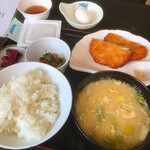 居酒屋　なか川 - 揚げかまぼこ定食