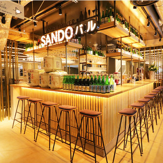 京都を感じるお酒を堪能♪BARカウンターで旅のテンションUP