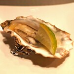 LOOP - 料理写真:北海道厚岸の生牡蠣
