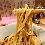 地球の中華そば - 【限定】鶏油そば ブラックスープ付き 麺リフトアップ