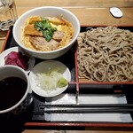 自家製麺十割そばと地酒 あけぼのや - 