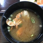 海鮮料理 磯 - カニ入りみそ汁