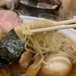 らーめん健心 - 麺リフト⤴️