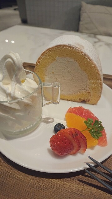 メルシーモンシェール 岡山イコットニコット店(MERCI MONCHER) - 岡山駅前(カフェ)
