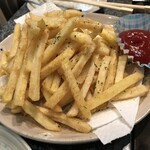 鉄板居酒屋 へらちょんぺ - 食べたがるよね。どうしても