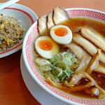 Kourakuen - 中華そばプレミアム 半熟煮卵と半チャーハン