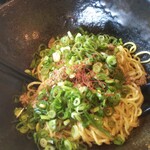 炭火焼き鳥 楽 - 汁無担担麺１辛