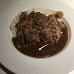 浦和倶楽部 - ホテルクオリティのビーフカレー＋ローストポーク