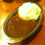 もつ千 - 豚ハラミカレー（普通盛り）500円