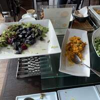 R restaurant & bar - 