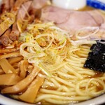 中華そば べんてん - 塩ラーメン中盛少なめ、つまみチャーシュー追加