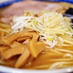 中華そば べんてん - 塩ラーメン中盛少なめ