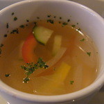 カフェ フラワー - 日替わりスープ（コンソメ）