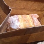 ビストロラドレ - パン