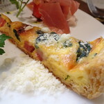 SHIZUKU wine and deli - キッシュ