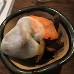 ダイニングステージ 佐海屋 - 付け出し。魚の煮付け