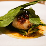 ラチュレ - あんこうのムニエル、鹿のチョリソーのせ、焦がしバターソース