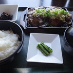 美食米門 - 牛タン葱塩鉄板焼き（１，３００円）